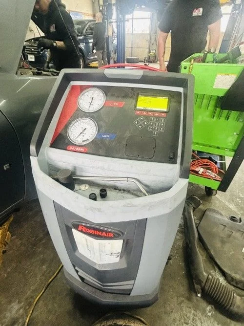 Air Conditioning A&R Complete Auto Care Clarksville TN 37040